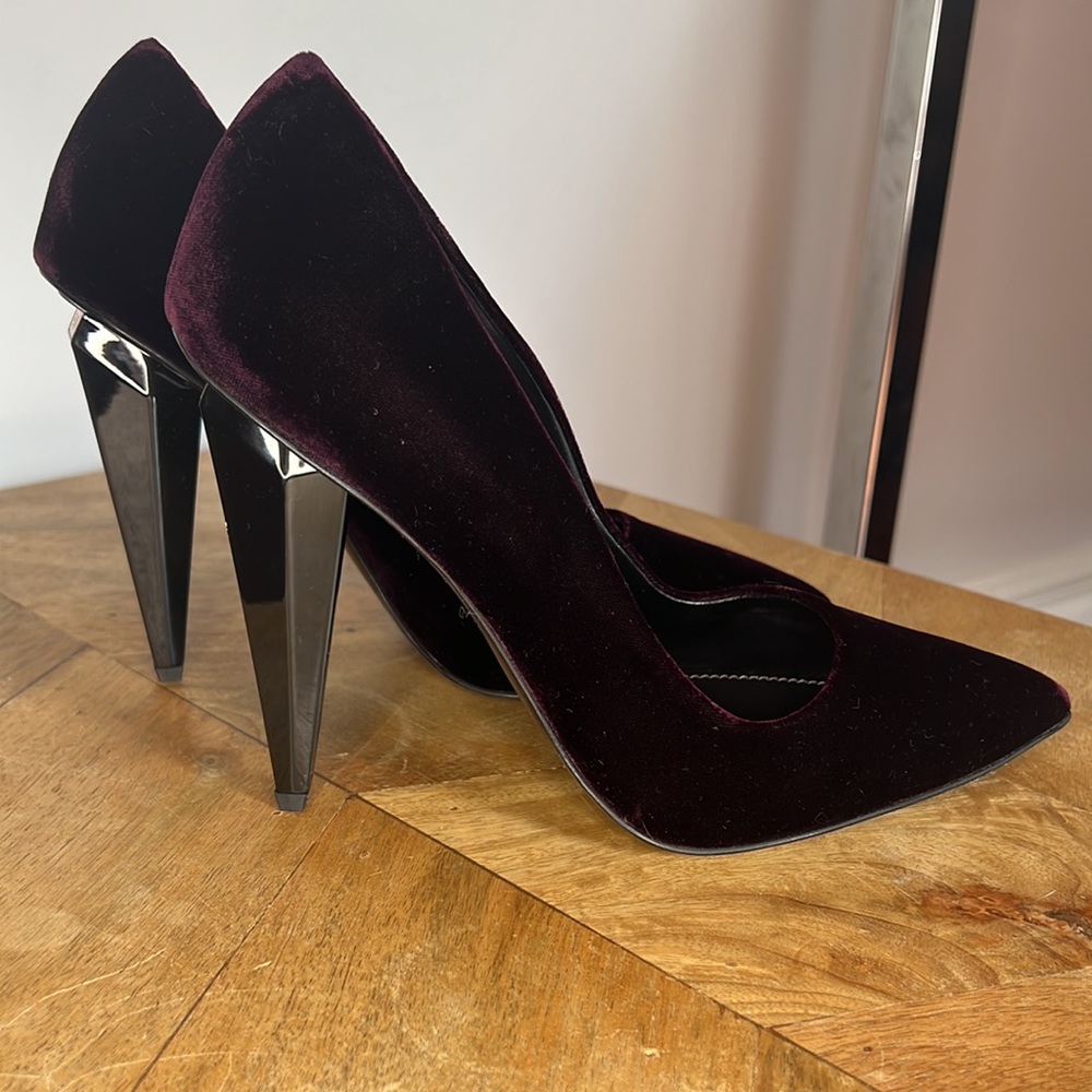 Slyth Virago Antigone Bourdeaux Velvet Heel.